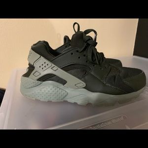 Nike Haurache (Green)